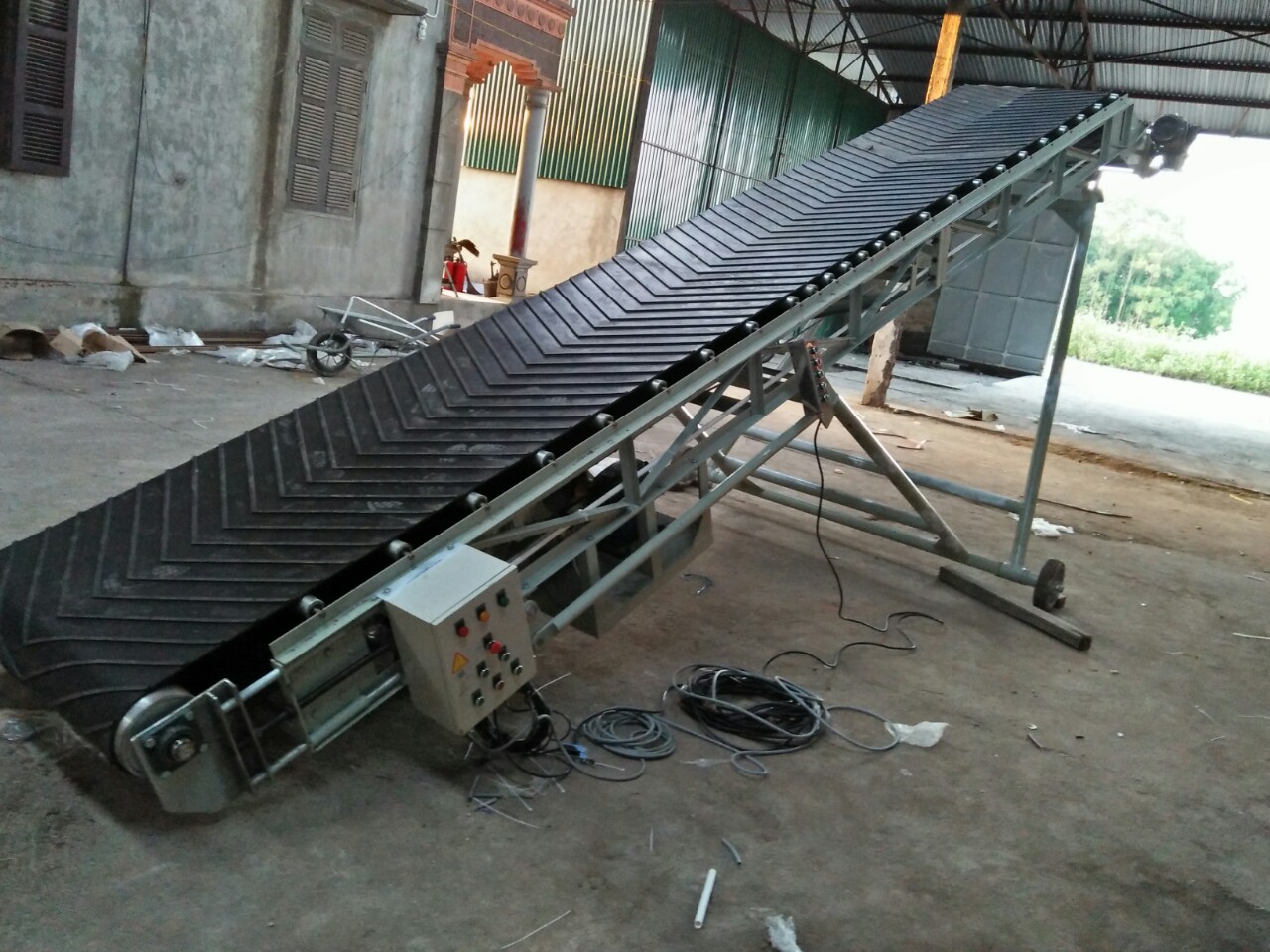 Băng tải cao su là gì? Địa chỉ cung cấp băng tải uy tín nhất hiện nay